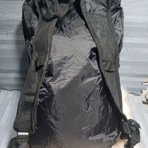 DL 16 Packable Backpack